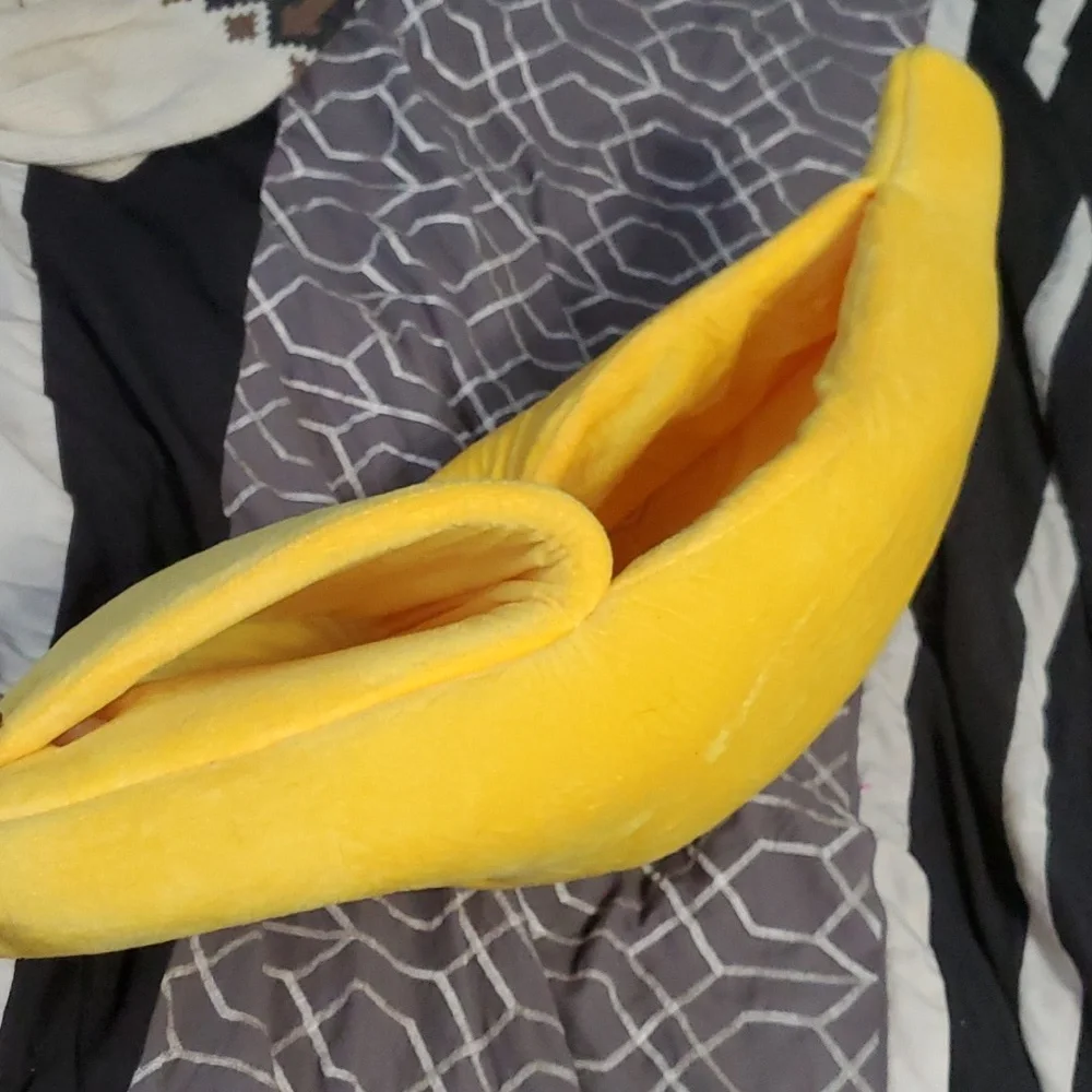 Banana Cat Bed